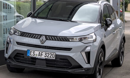 Renault Captur fog light MOT fail: what testers check first