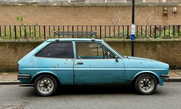 Best dash cam for Ford Fiesta: compact picks that fit properly