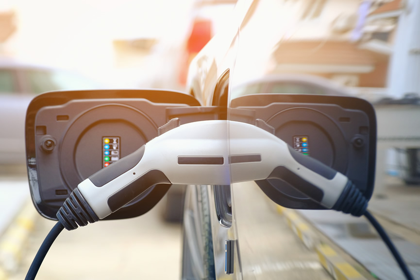 Sunday Motoring Brief: Charging Support, Test Rule Changes and Pressure on UK Production