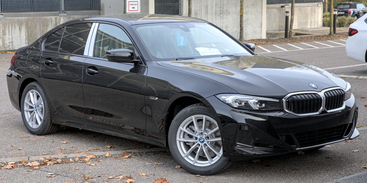 BMW 3 Series oil leak and the 2026 MOT: what testers look for