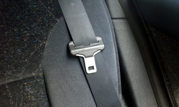 Seatbelt not retracting: will it fail an MOT?