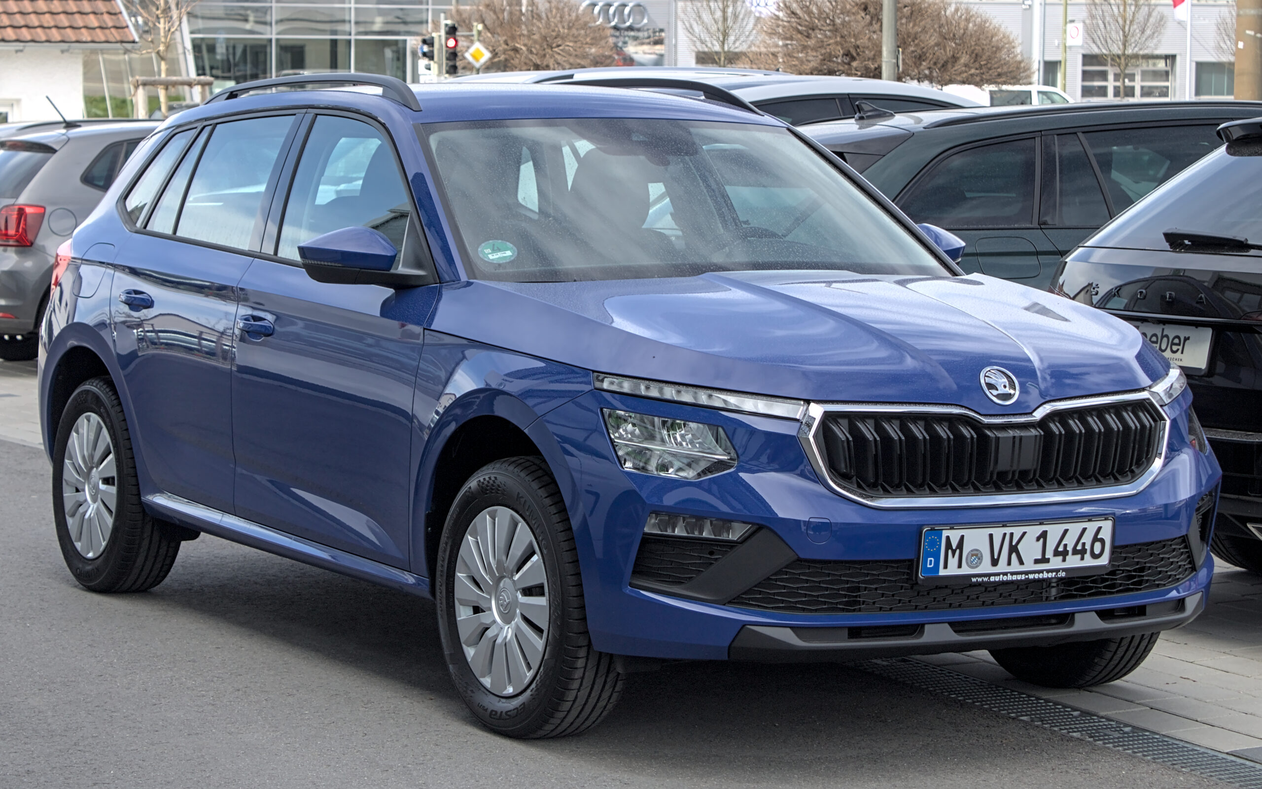 Skoda Kamiq facelift parked front three-quarter view