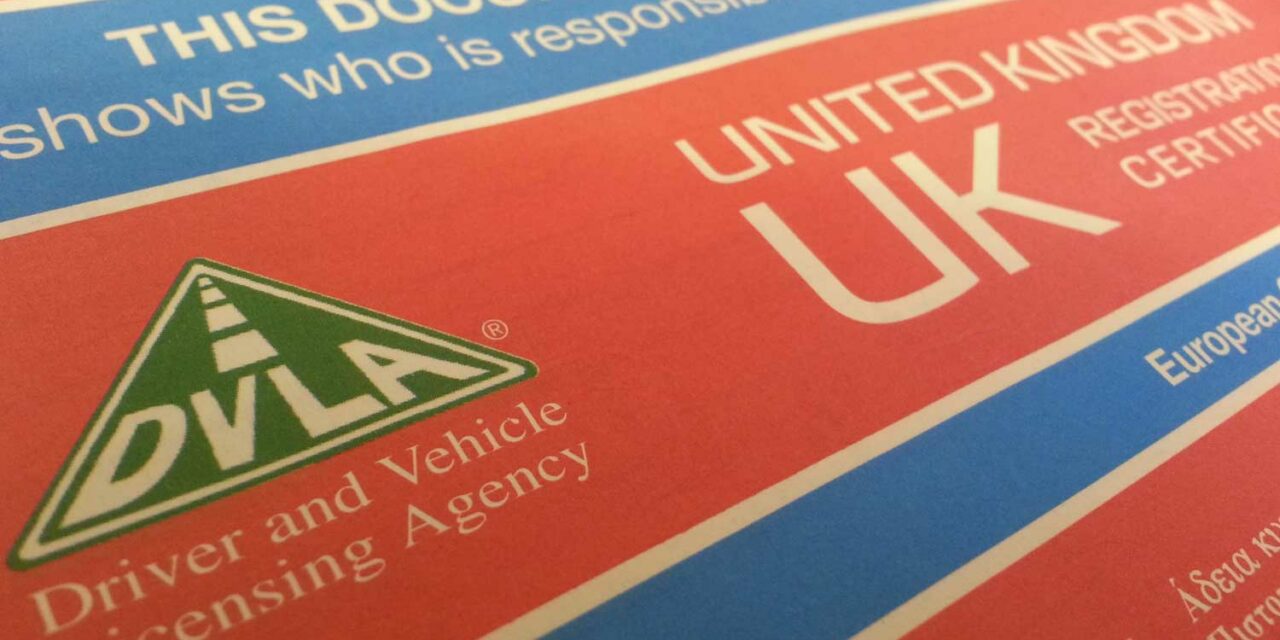 Buying a car without a logbook: how the V62 works and the warning signs to take seriously