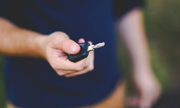 Driving someone else’s car in the UK: when your own insurance is enough and when it is not