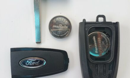 Car key fob battery flat? Change it yourself without damaging the remote