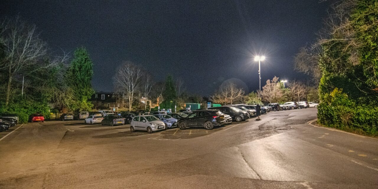 Parking at night: the Highway Code rule about facing traffic that drivers miss